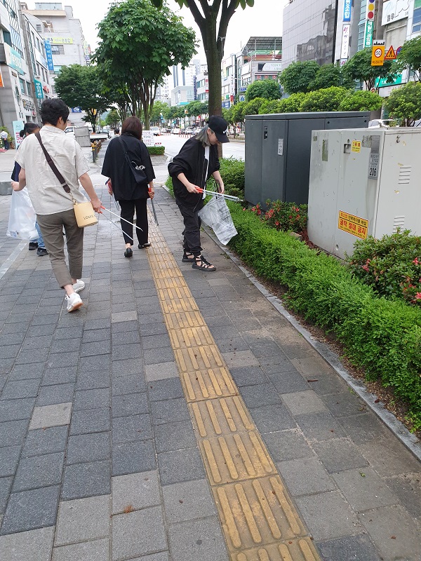 2023년 05월 동물사랑동아리 환경미화작업